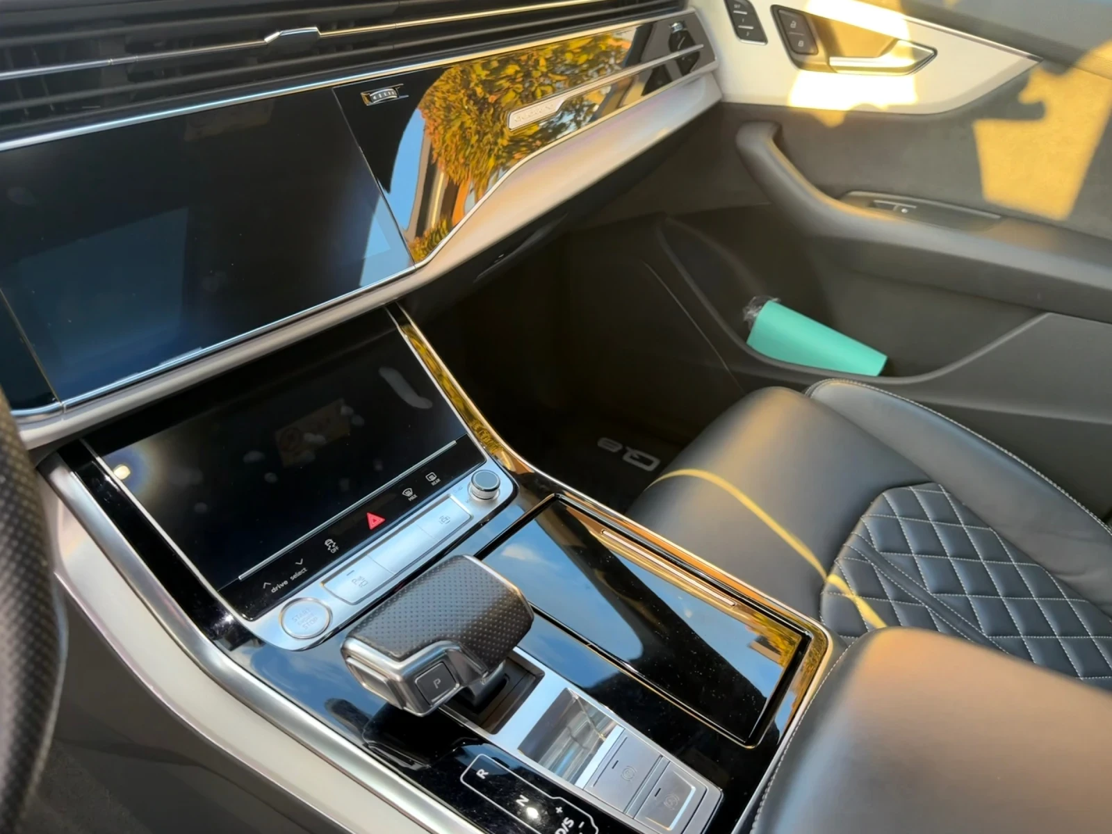 Audi Q8 ПЕРФЕКТНА, снимка 15 - Автомобили и джипове - 52948616