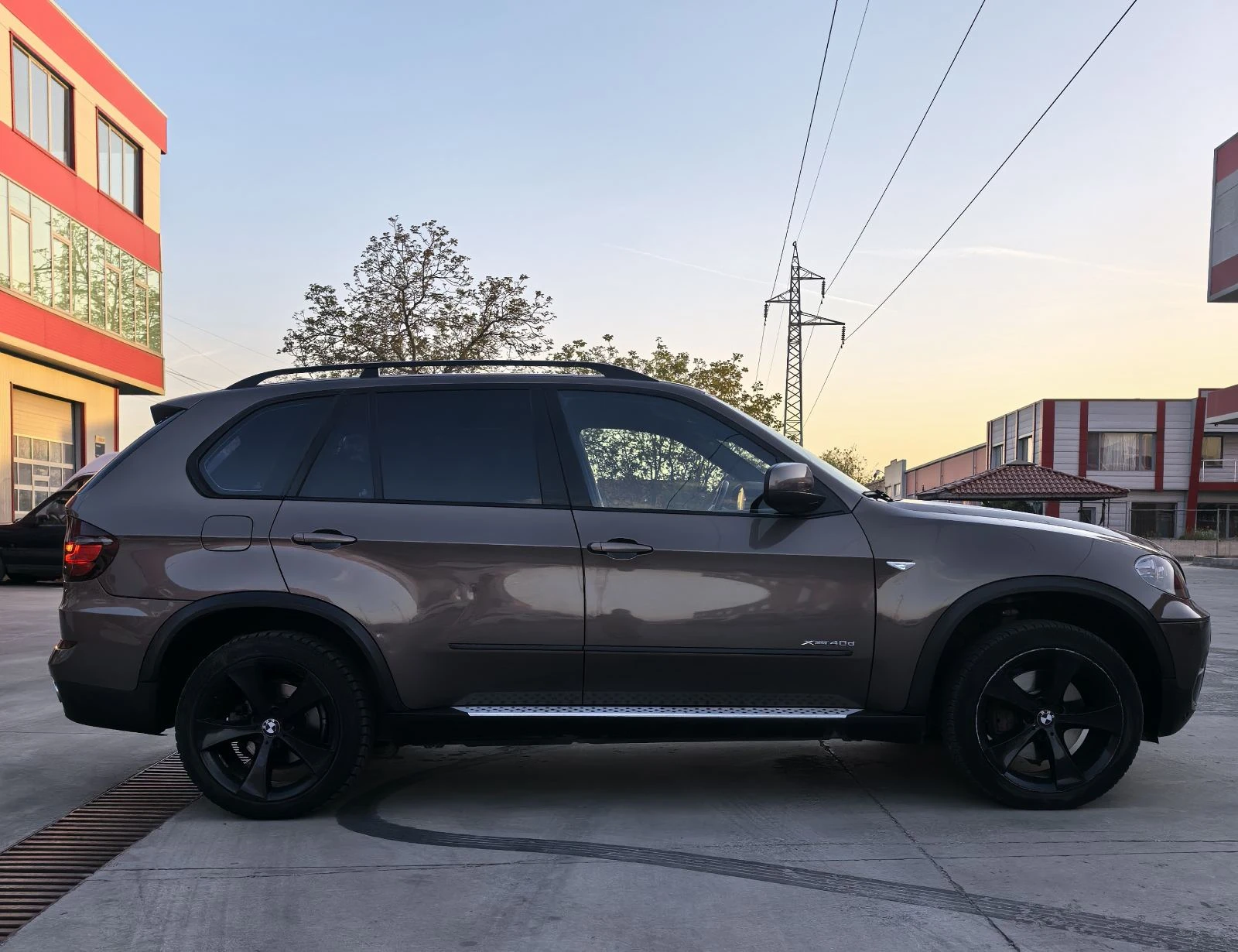 BMW X5 xDrive 40d M-Pack* PANO* TV* COMFORT* SPORT* HUD* , снимка 4 - Автомобили и джипове - 53200797