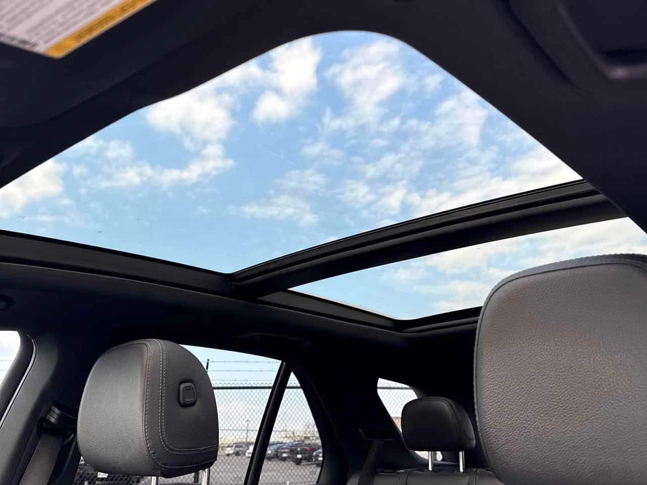 Mercedes-Benz GLE 450 * KEYLESS * BURMESTER* ДИСТРОНИК* HEAD-UP* , снимка 10 - Автомобили и джипове - 54093845