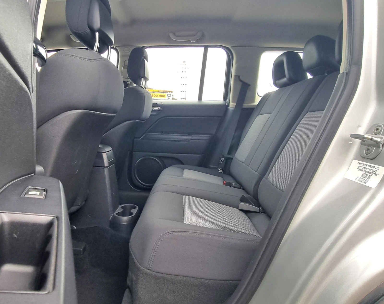 Jeep Patriot 2.2crd 163k.c. 4x4, снимка 12 - Автомобили и джипове - 54164349