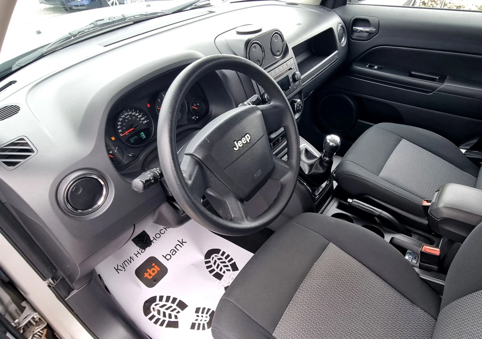 Jeep Patriot 2.2crd 163k.c. 4x4, снимка 7 - Автомобили и джипове - 54164349