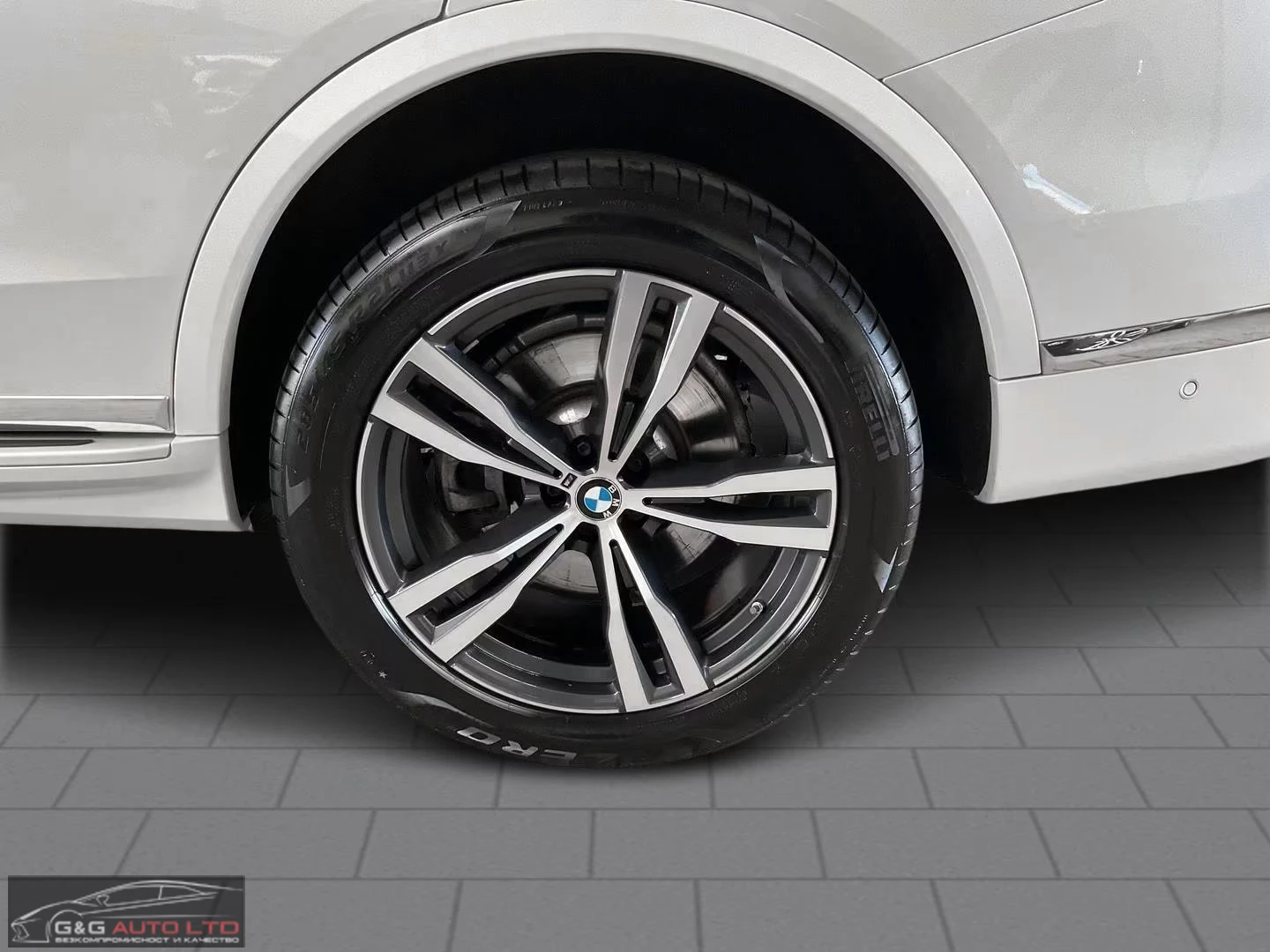 BMW X7 xDrive40d/352HP/7S/M-SPORT/PANO/HUD/360/MEMO/530q, снимка 15 - Автомобили и джипове - 55404350