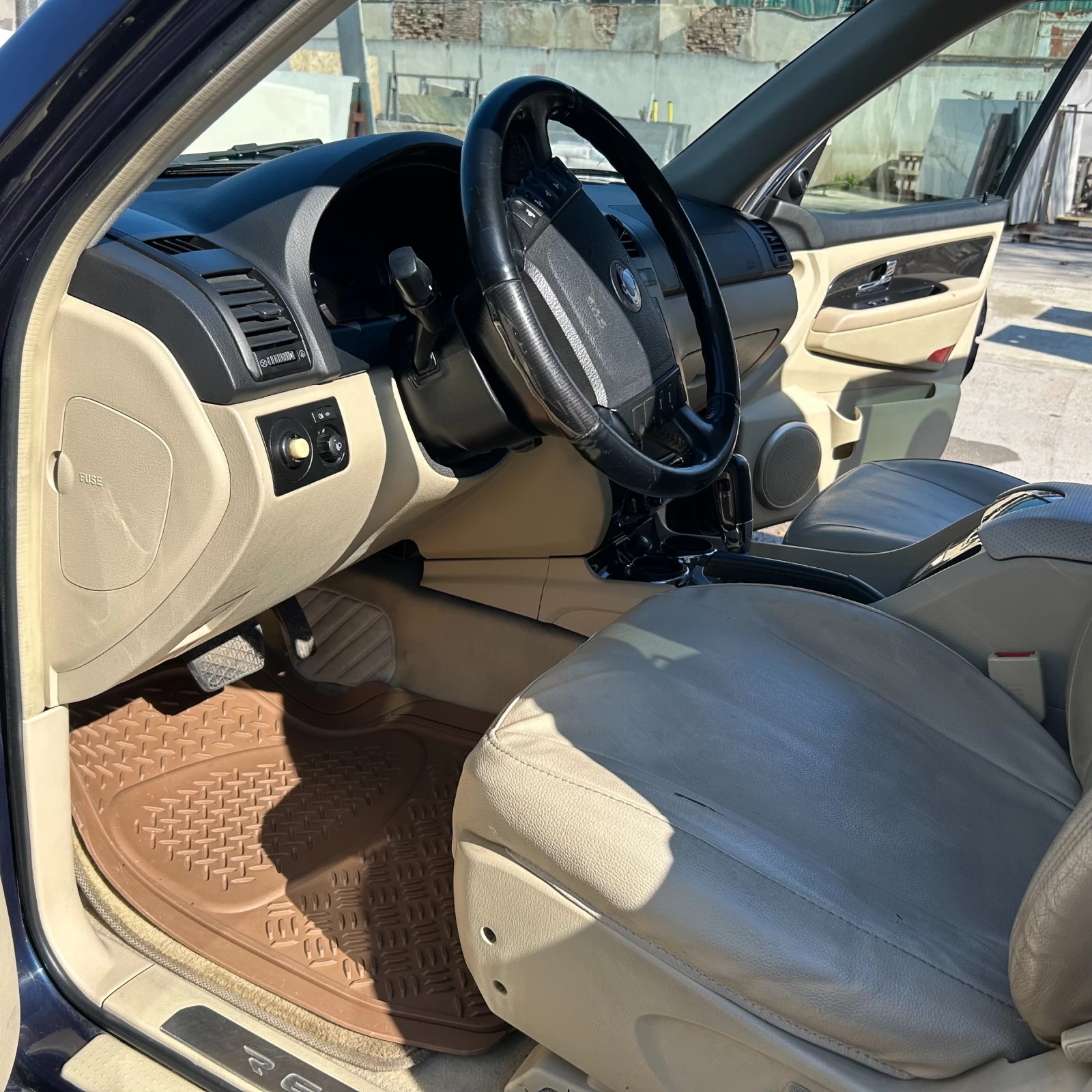 SsangYong Rexton, снимка 10 - Автомобили и джипове - 55440353