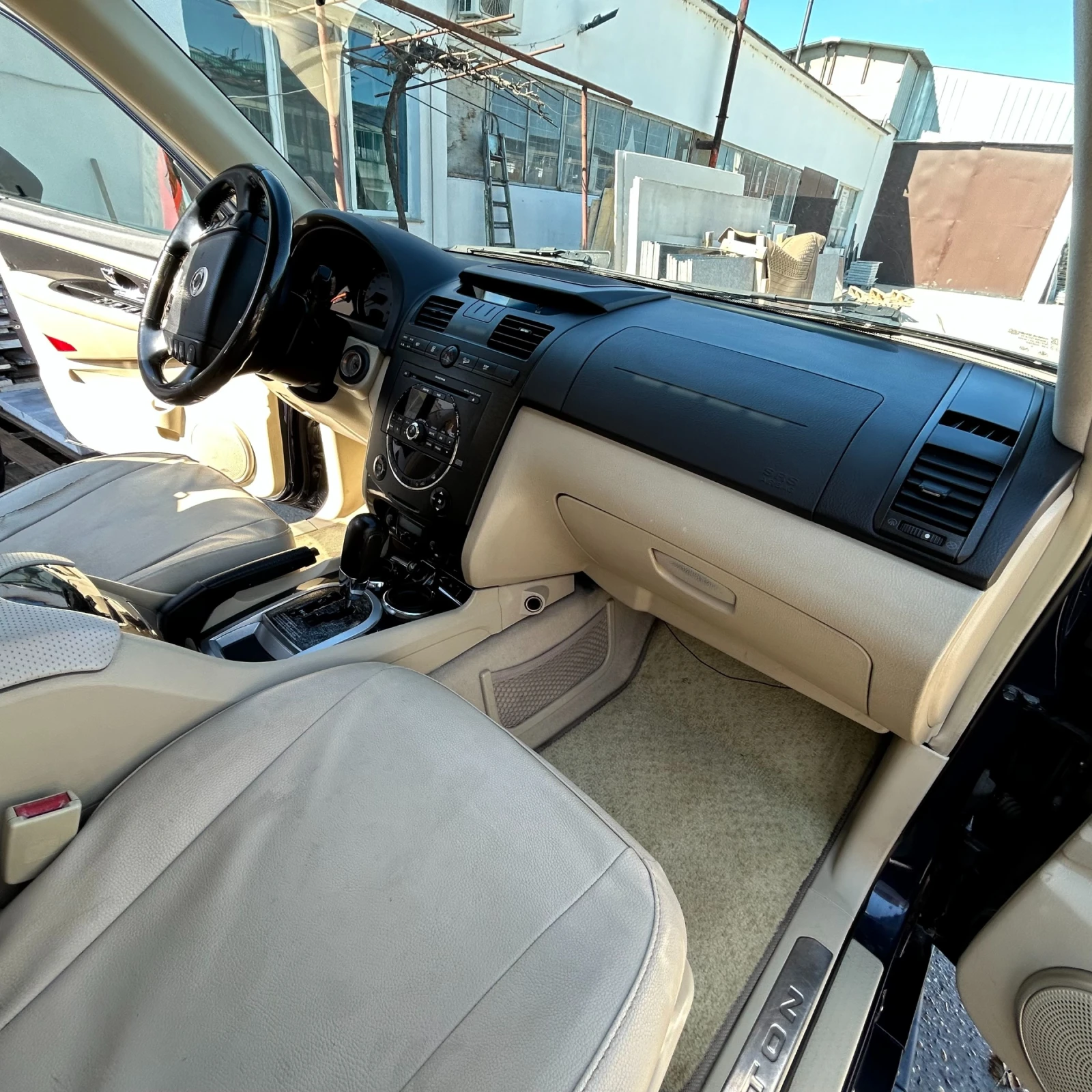 SsangYong Rexton, снимка 8 - Автомобили и джипове - 55440353