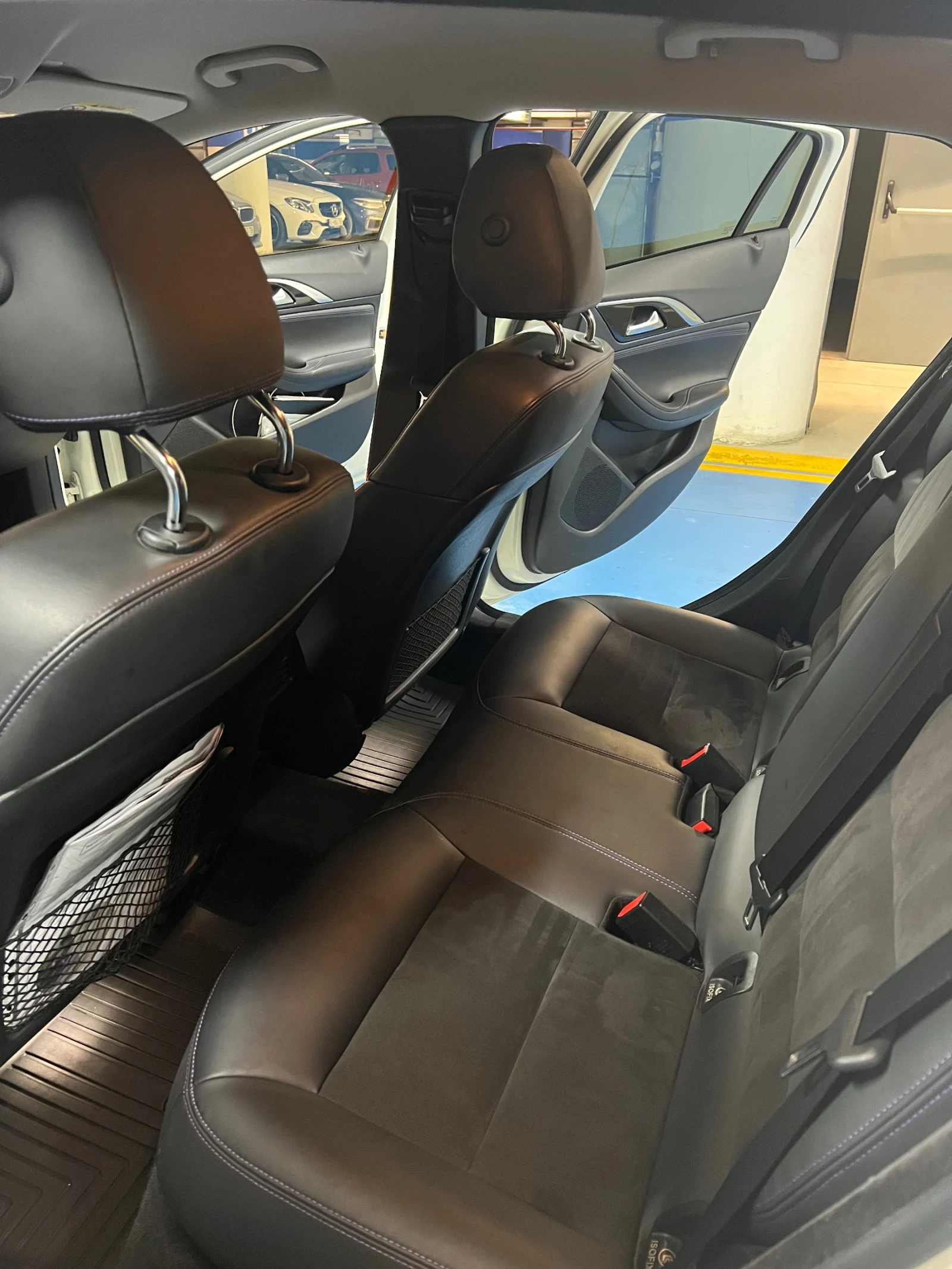 Infiniti Q30, снимка 11 - Автомобили и джипове - 55623475