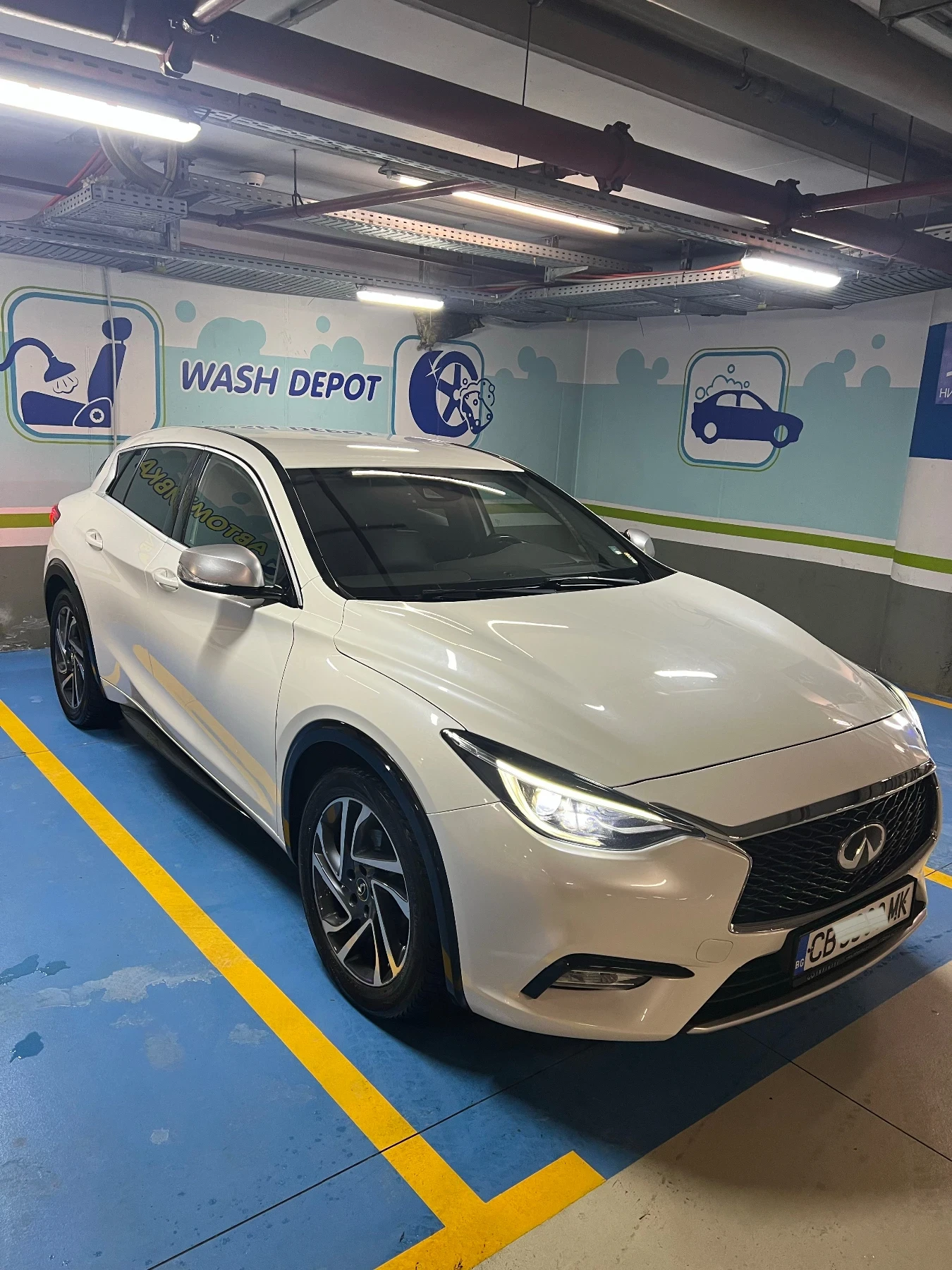 Infiniti Q30, снимка 2 - Автомобили и джипове - 55623475