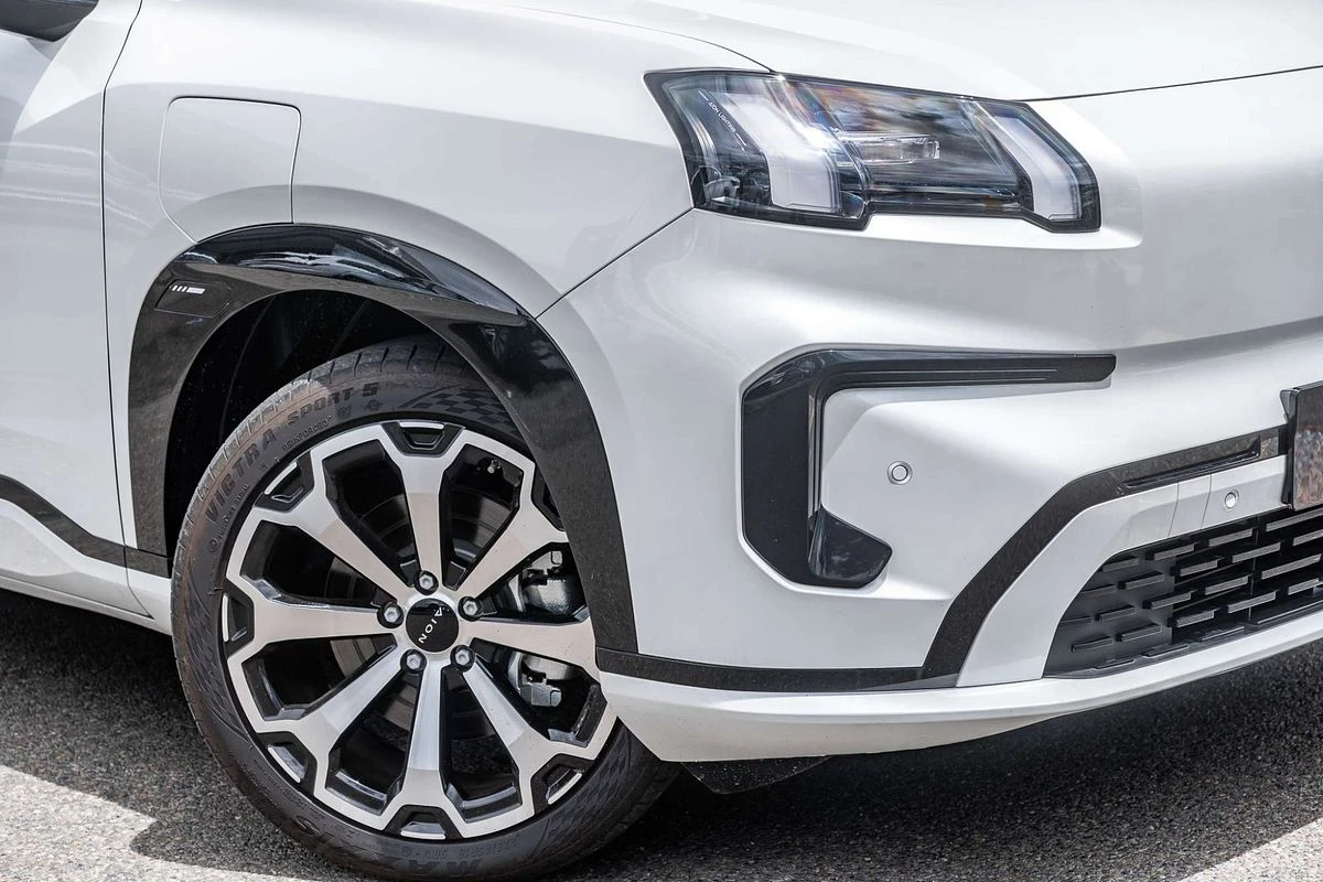 ����� AION V Luxury | Mobile.bg � ����������� 7