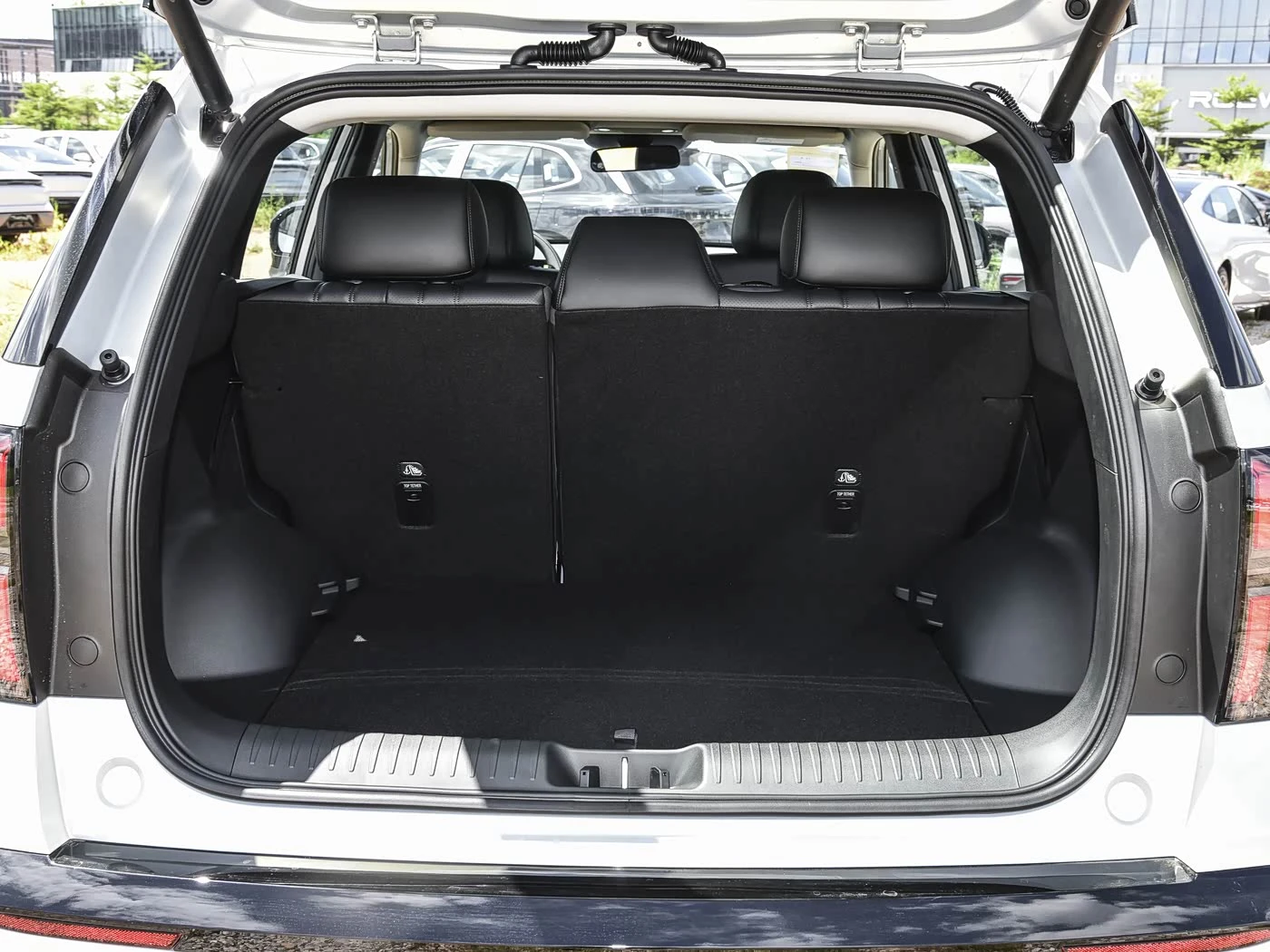 ����� AION V Luxury | Mobile.bg � ����������� 13