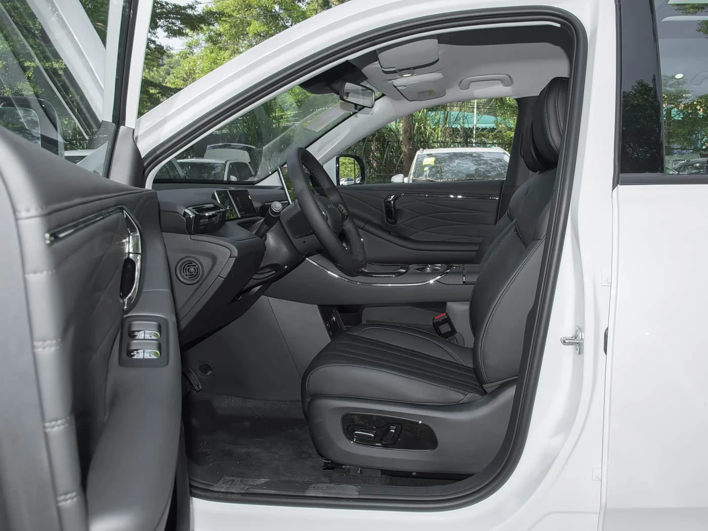 ����� AION V Luxury | Mobile.bg � ����������� 9
