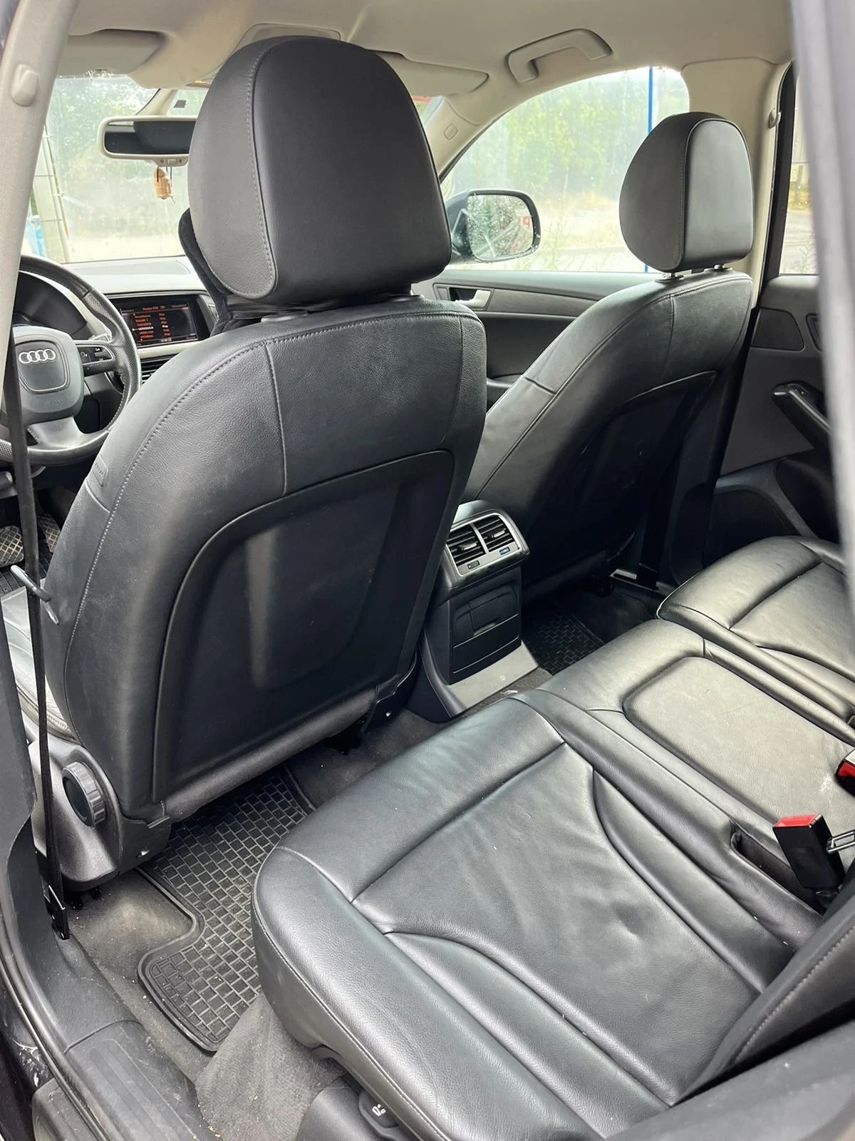 Audi Q5, снимка 8 - Автомобили и джипове - 56043443