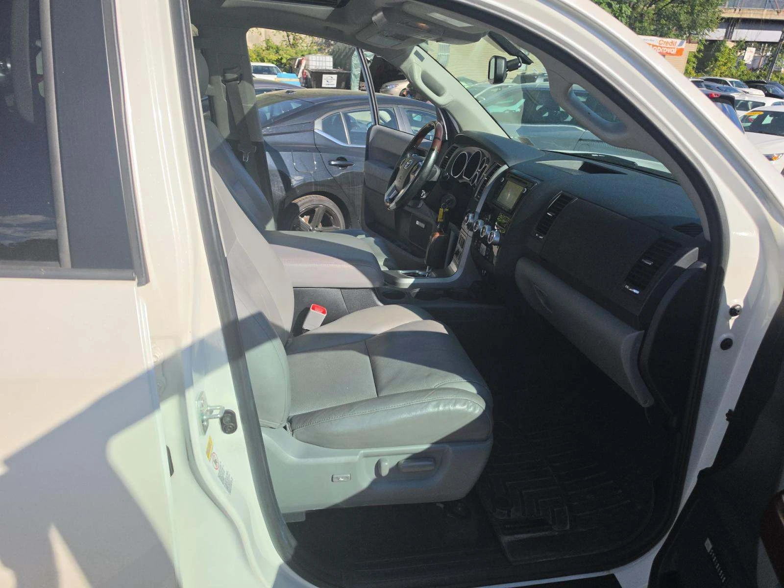 Toyota Sequoia 5.7* V8* PLATINUM* �������* ���������* ������* JBL | Mobile.bg � ����������� 11
