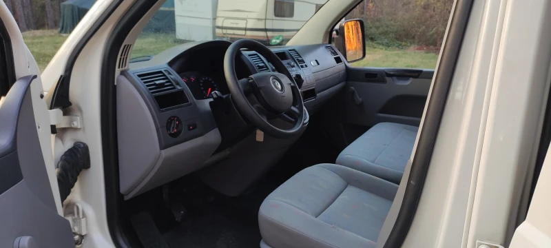 VW T5 1.9tdi, снимка 10 - Бусове и автобуси - 47855825