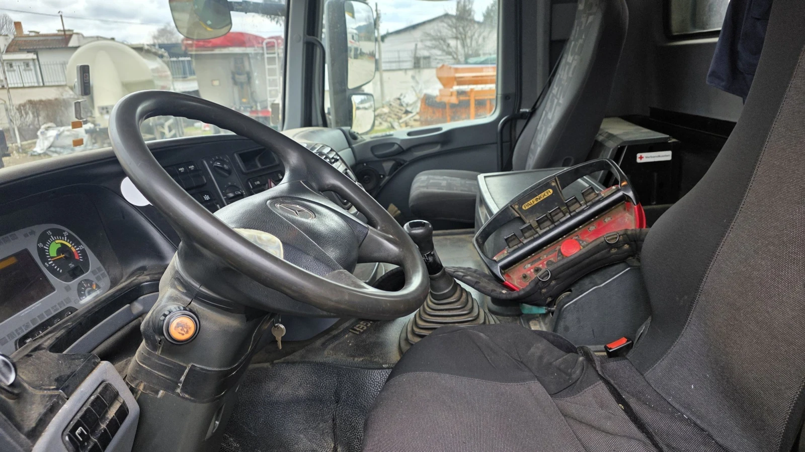 Mercedes-Benz Actros 33 41 6х4  PALFINGER PK 20002, снимка 10 - Камиони - 53913919