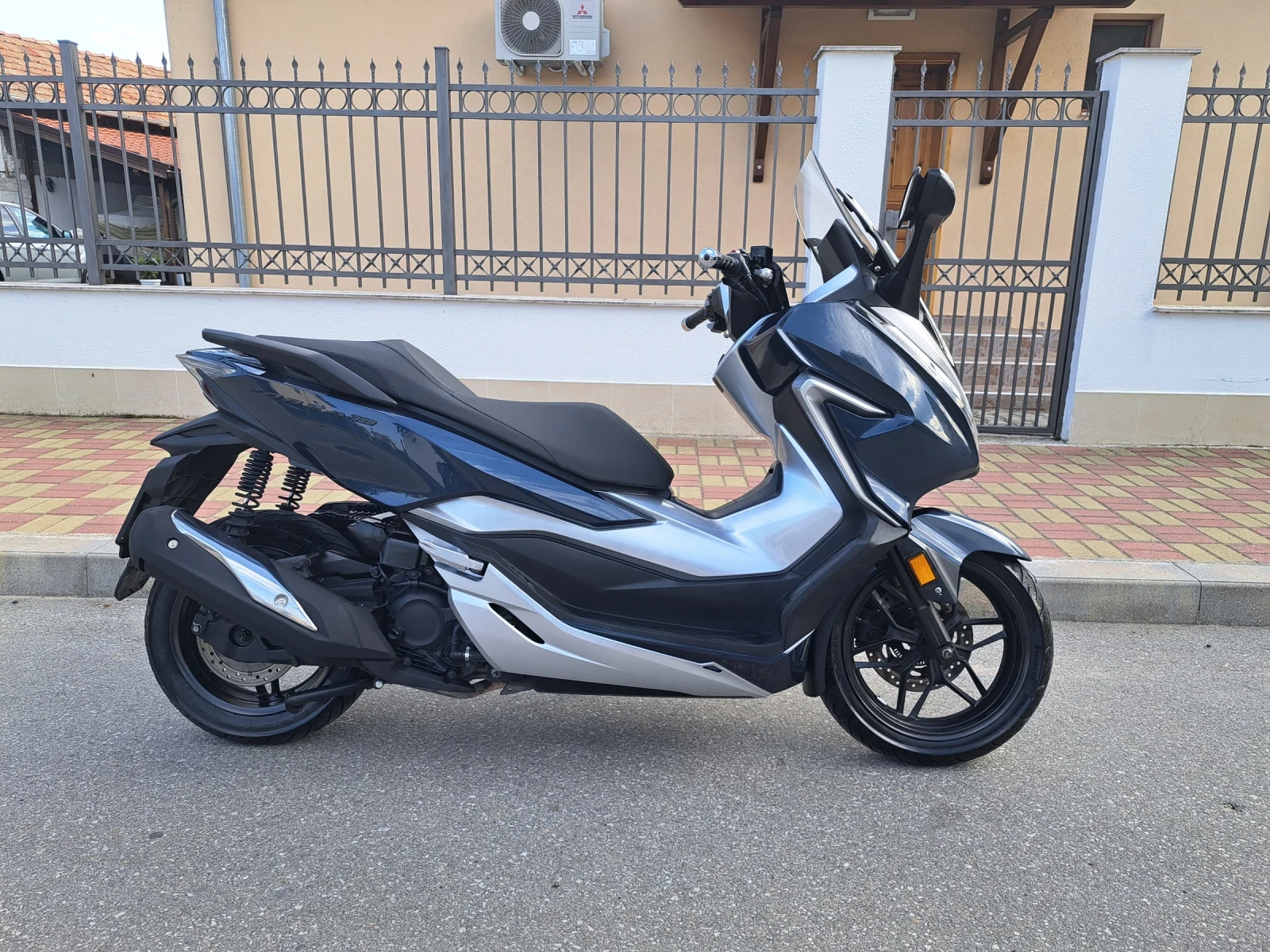 Honda Forza 300 LED TC - изображение 4