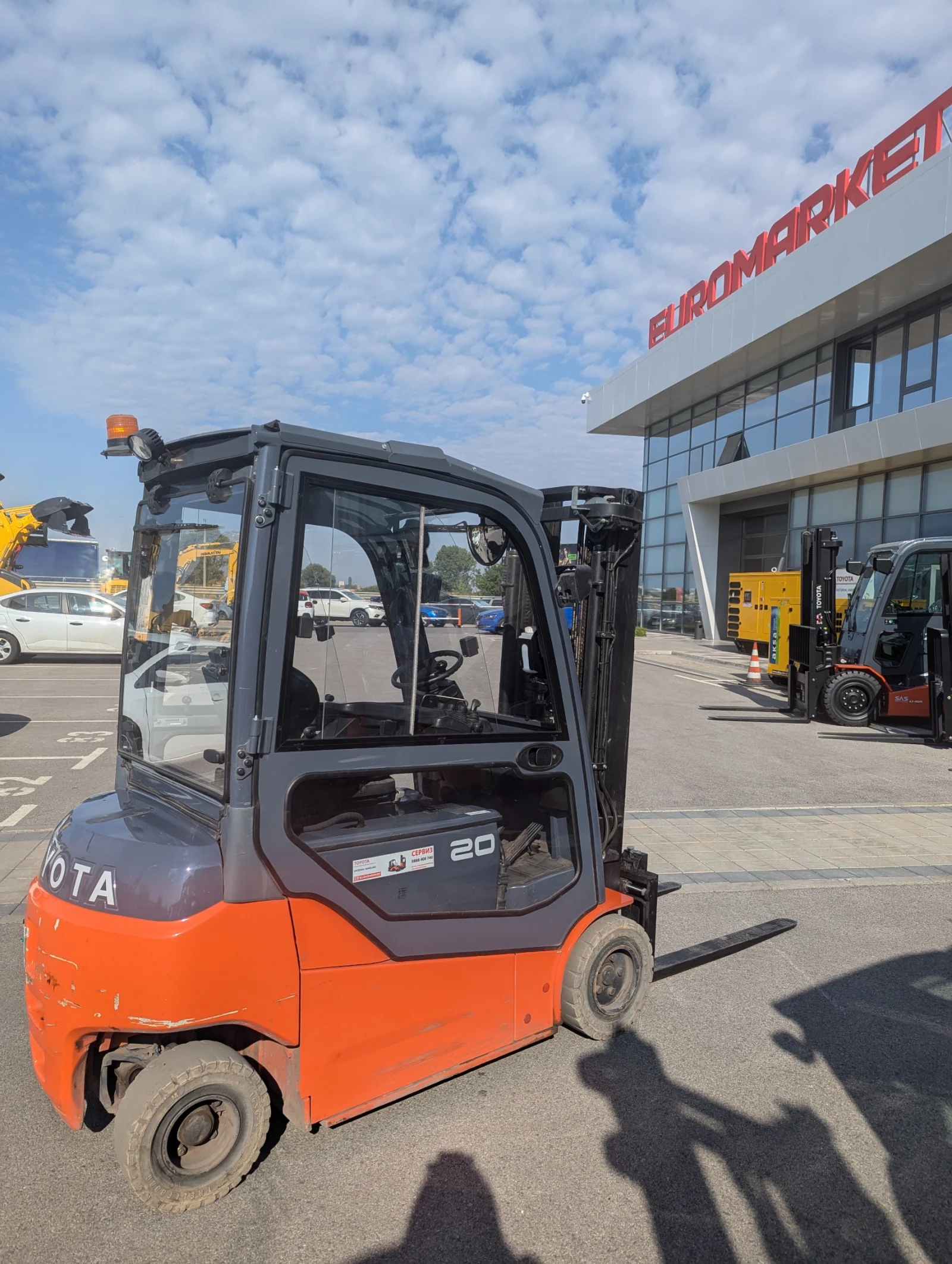 Електрокар Toyota, снимка 1