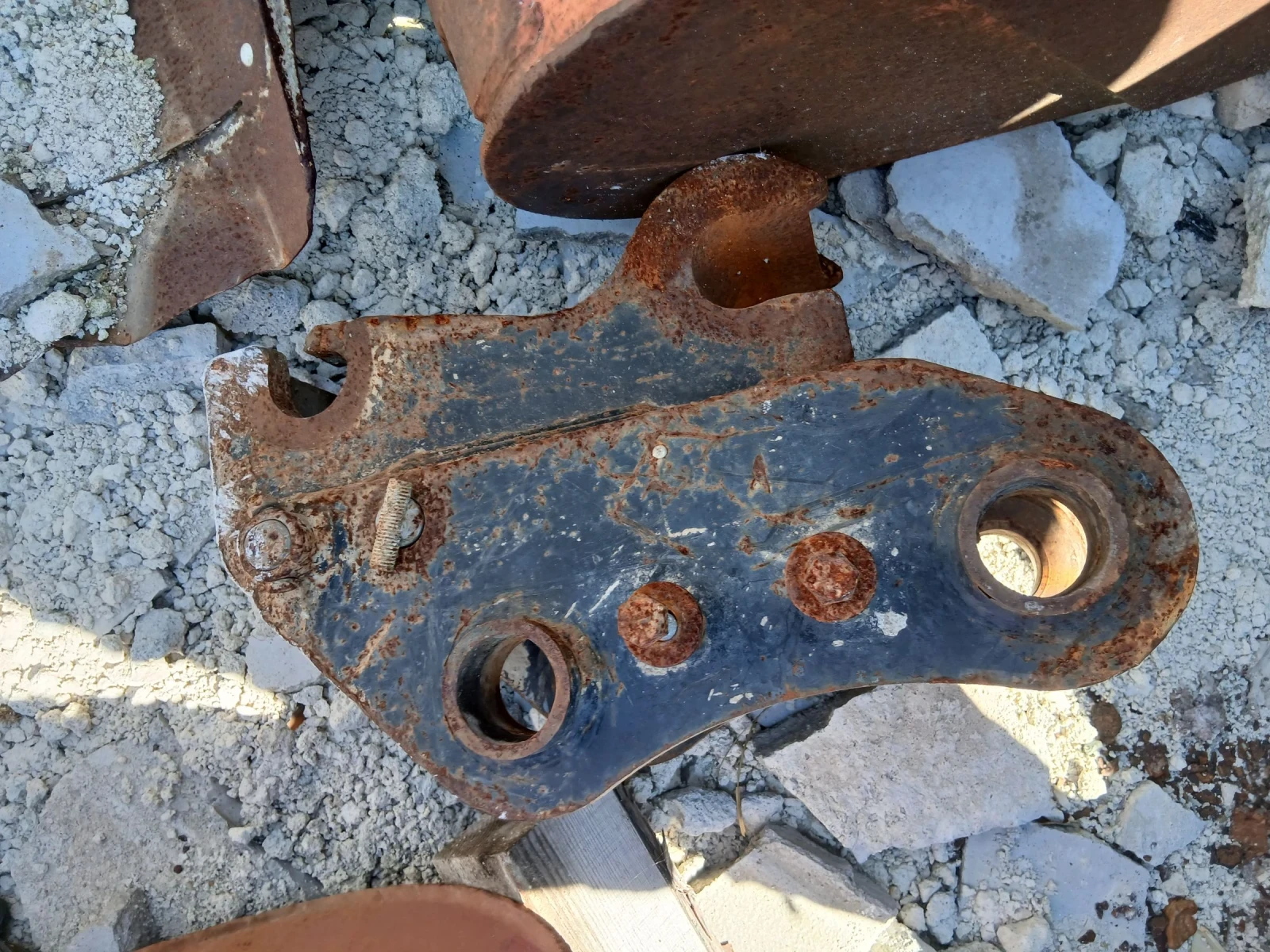 Бързосменник за мини багер, снимка 4 - Части - 54251900