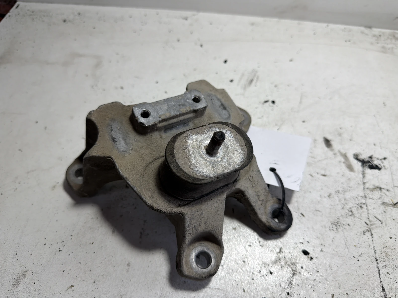 планка 4G0399115S 2.0TDI Audi A4