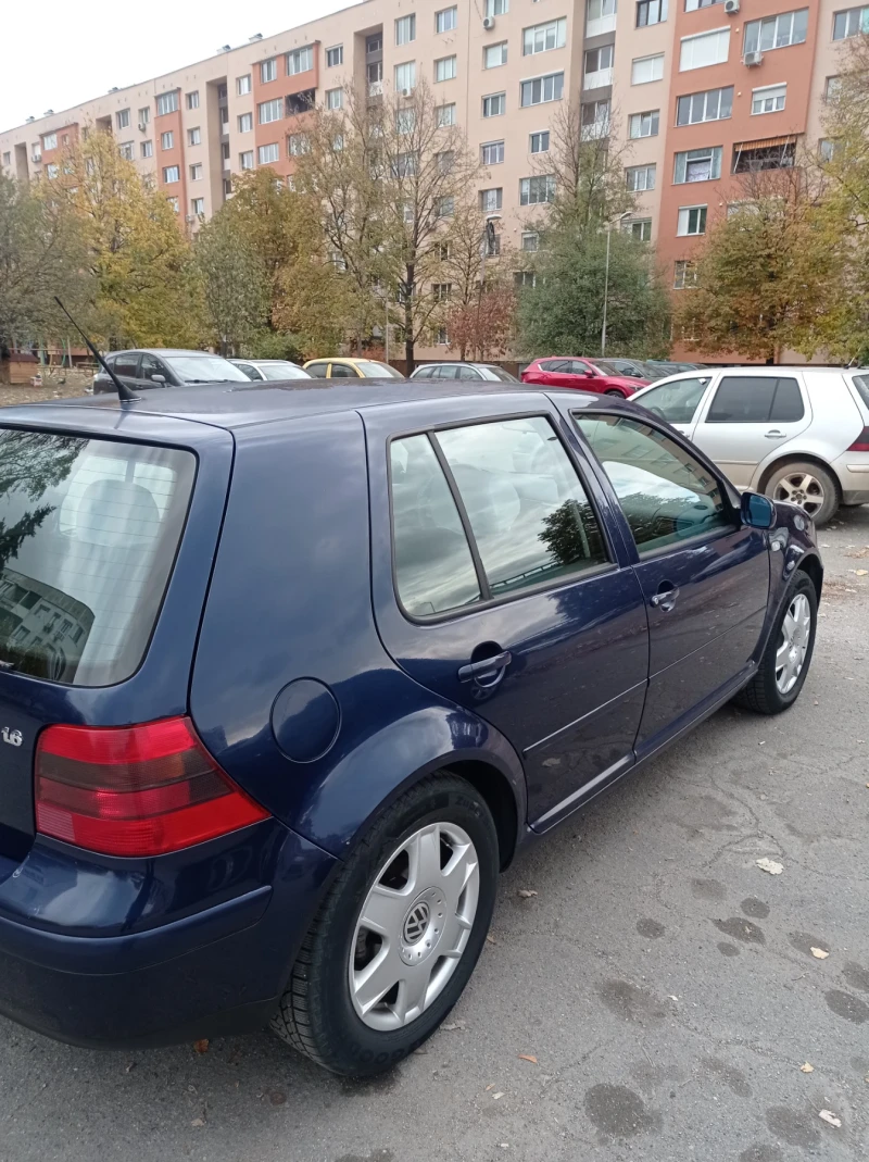 VW Golf Хечбек , снимка 8 - Автомобили и джипове - 47983602