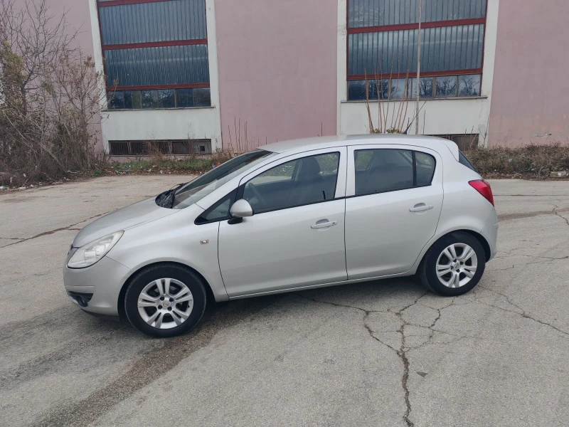 Opel Corsa 1.2i AVTOMAT 137000KM, снимка 3 - Автомобили и джипове - 48155627