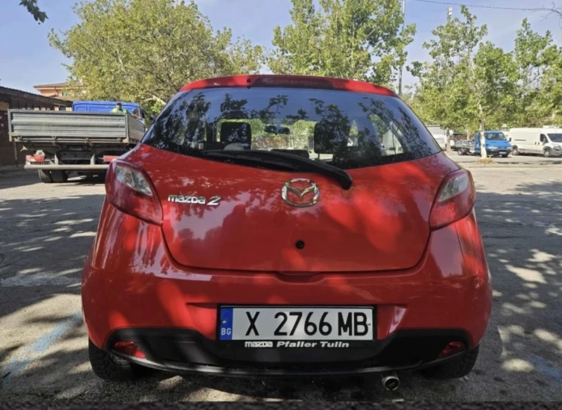 Mazda 2 1.3i, снимка 7 - Автомобили и джипове - 48831707