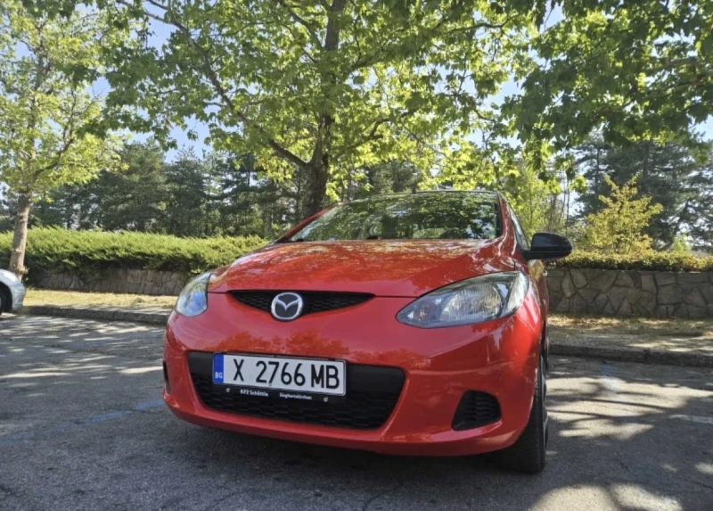 Mazda 2 1.3i, снимка 1 - Автомобили и джипове - 48831707