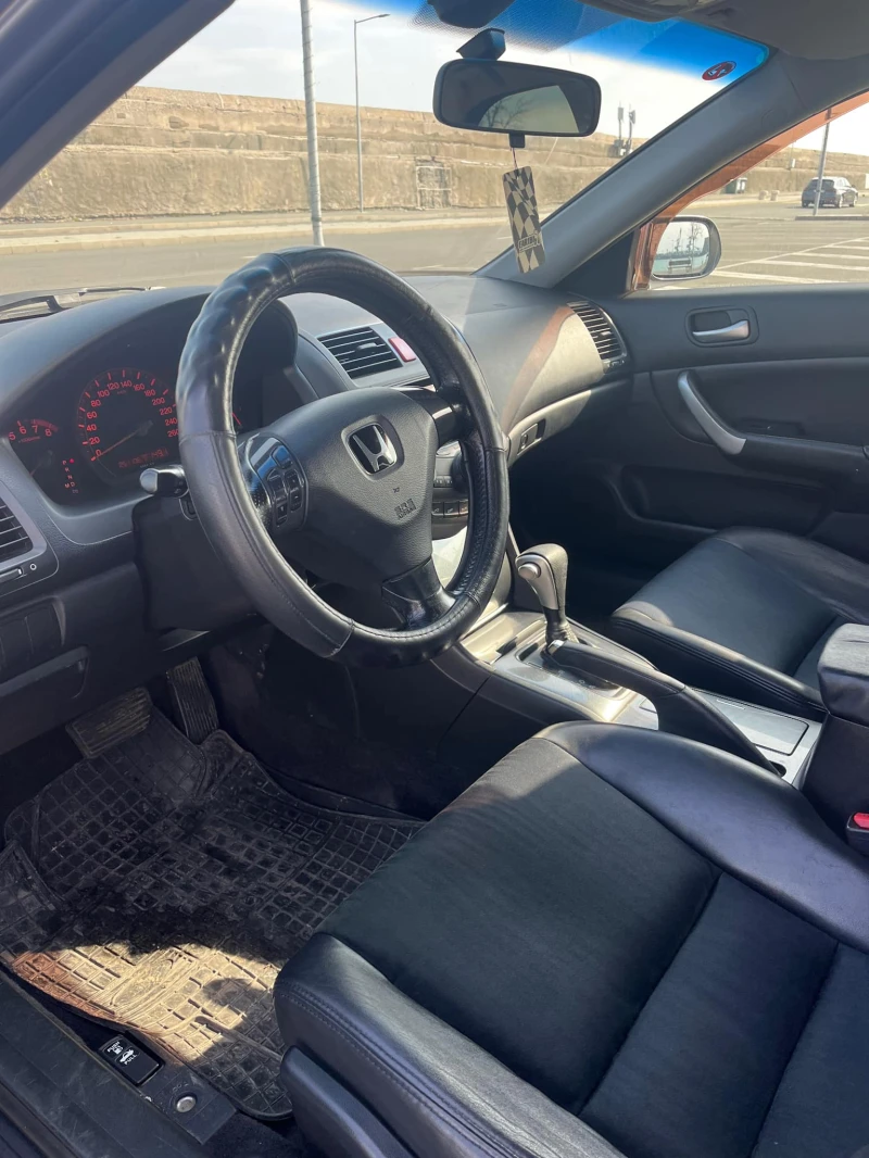 Honda Accord 2.0, снимка 9 - Автомобили и джипове - 49441750