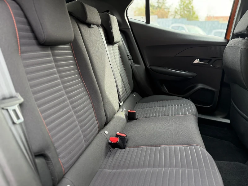 Peugeot 2008 1.5 HDI 102ps. СОБСТВЕН ЛИЗИНГ / БАРТЕР , снимка 9 - Автомобили и джипове - 49631393