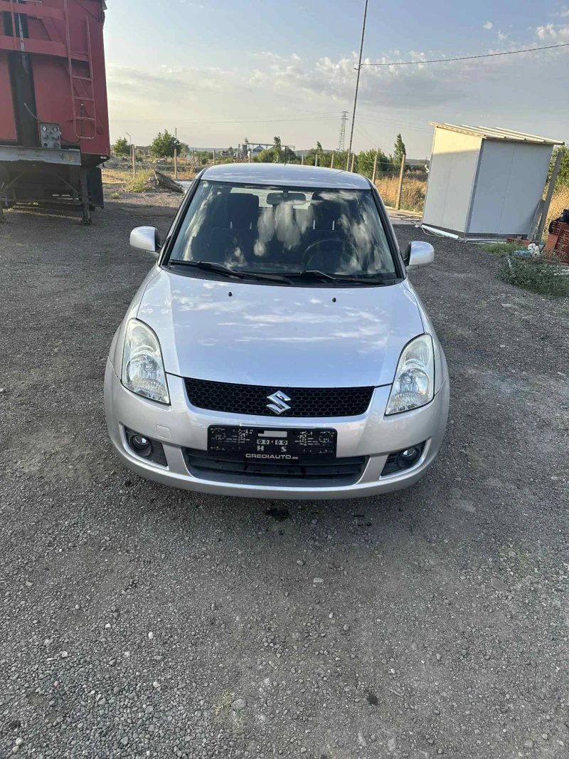 Suzuki Swift 1.3 i, снимка 2 - Автомобили и джипове - 51426660