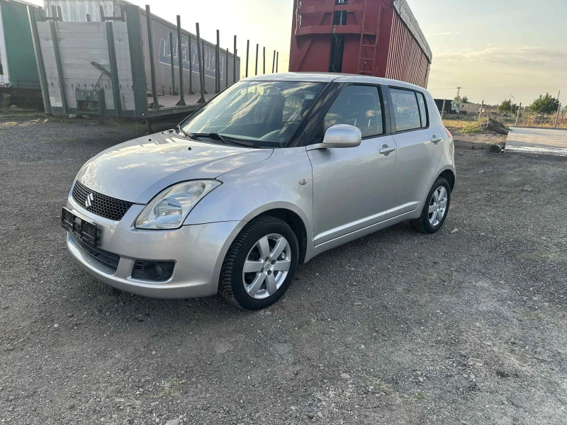 Suzuki Swift 1.3 i, снимка 3 - Автомобили и джипове - 51426660