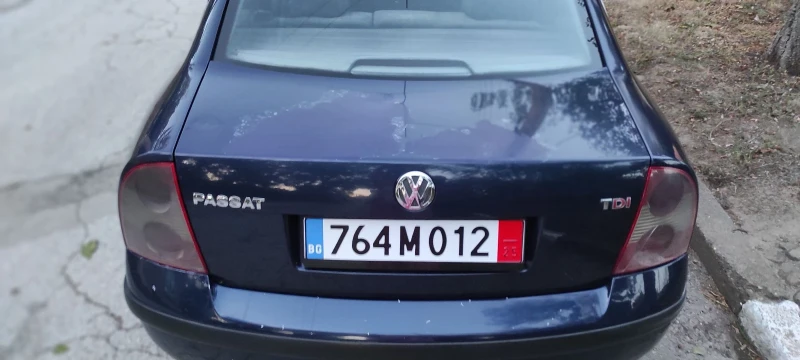 VW Passat 1.9 TDI, снимка 8 - Автомобили и джипове - 52200164