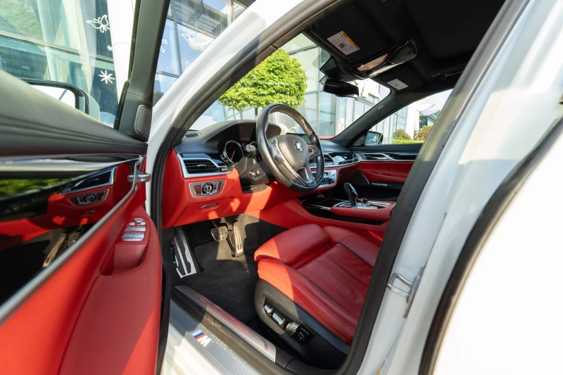 BMW 750 Li, снимка 10 - Автомобили и джипове - 52440236