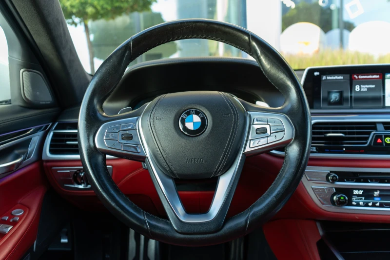 BMW 750 Li, снимка 15 - Автомобили и джипове - 52440236