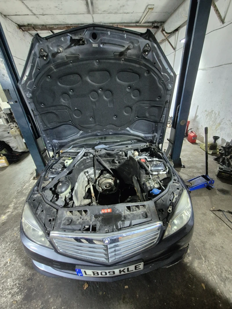 Mercedes-Benz C 200 C200 AMG, снимка 7 - Автомобили и джипове - 52679453