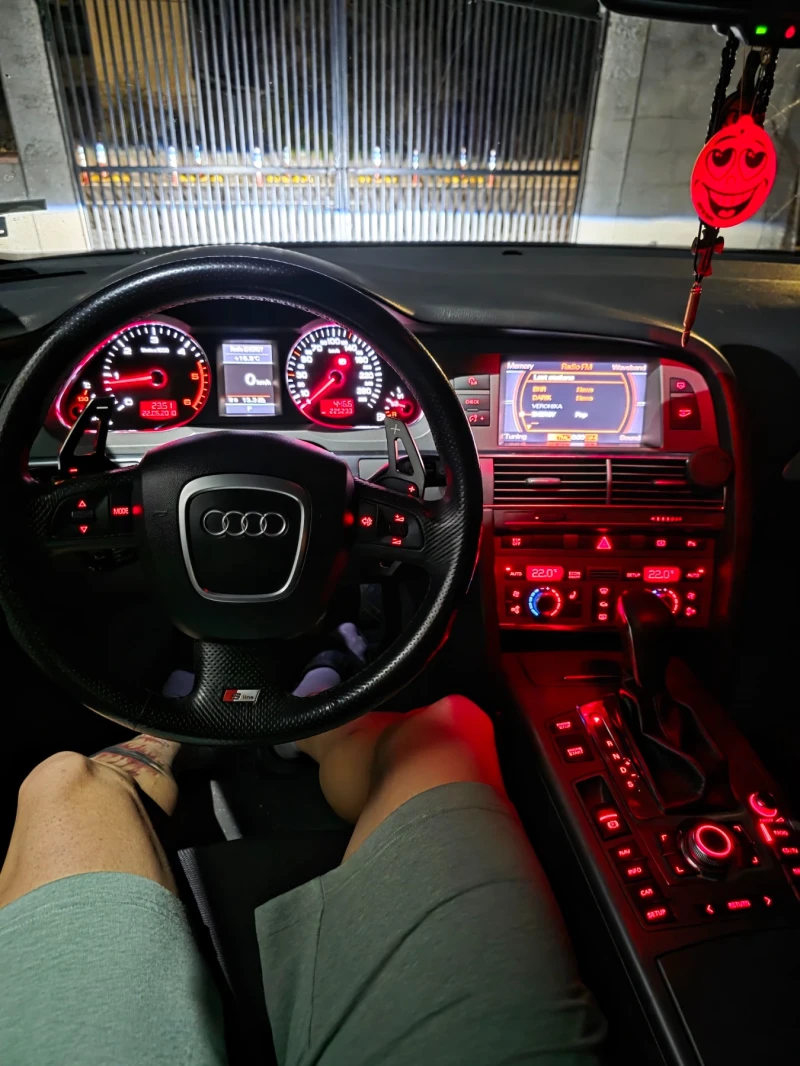 Audi A6 3.0 Tdi quattro s-line, снимка 6 - Автомобили и джипове - 53341858