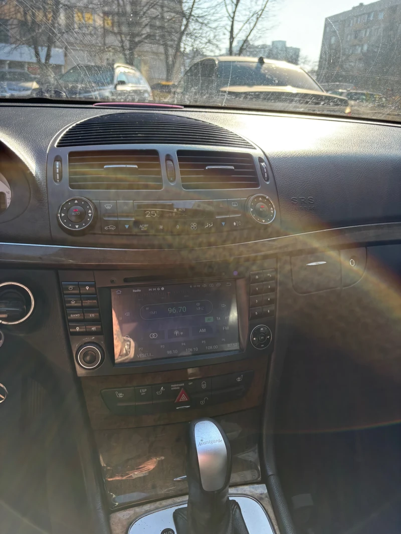 Mercedes-Benz E 270 Avangard, снимка 6 - Автомобили и джипове - 53446835