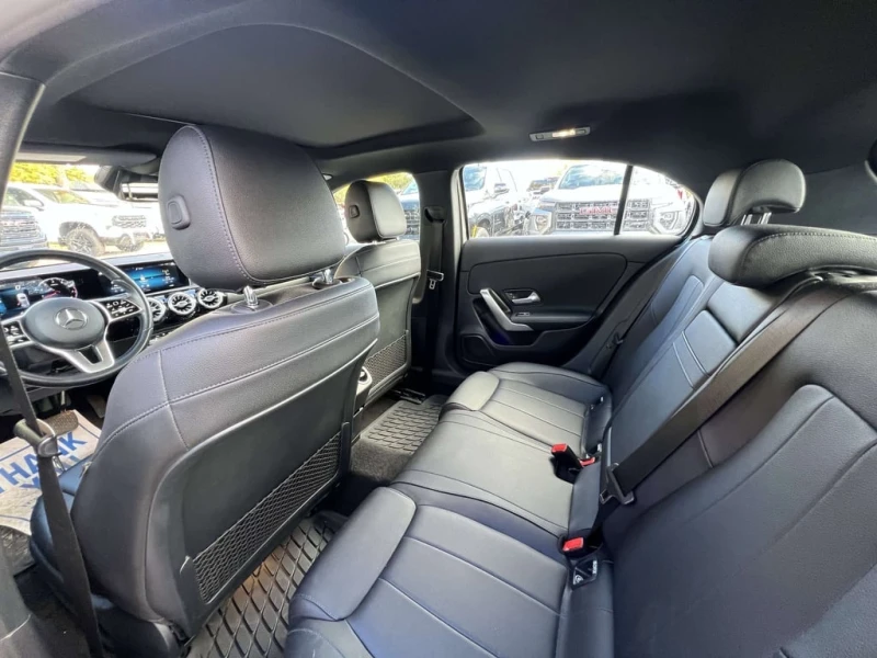 Mercedes-Benz A 250 * CARFAX * ЦЕНА ДО БГ, снимка 6 - Автомобили и джипове - 53470799