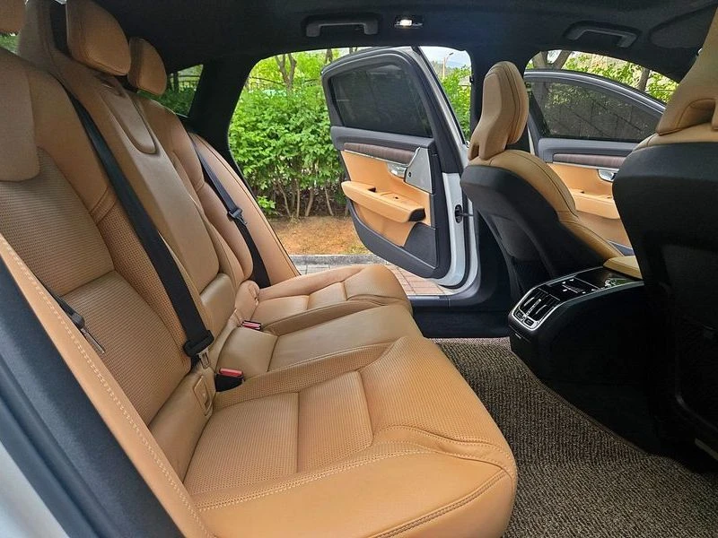 Volvo S90 2.0 Automatic КРАЙНА ЦЕНА: 30083 EUR, снимка 11 - Автомобили и джипове - 55966925