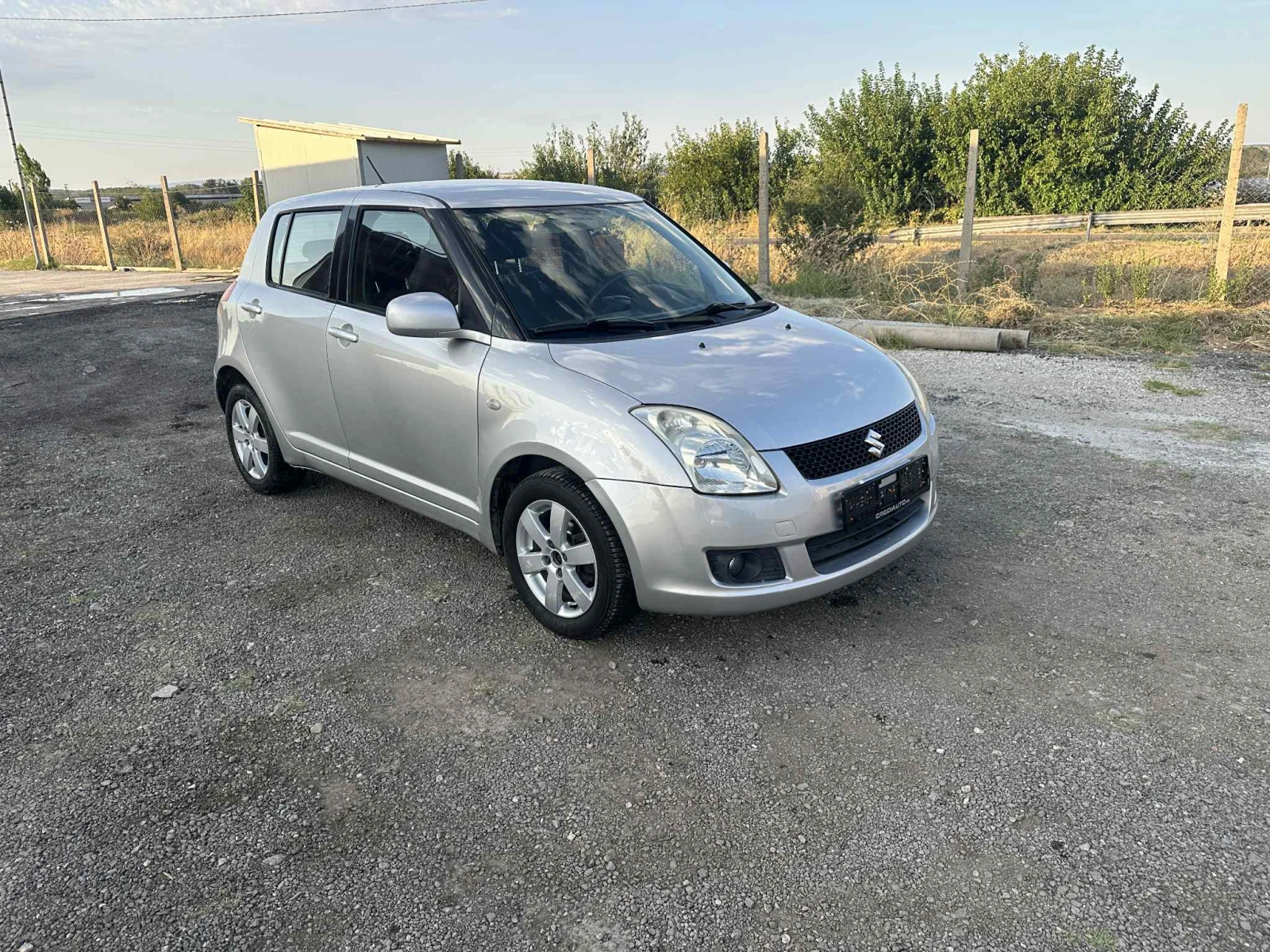 Suzuki Swift 1.3 i, снимка 1