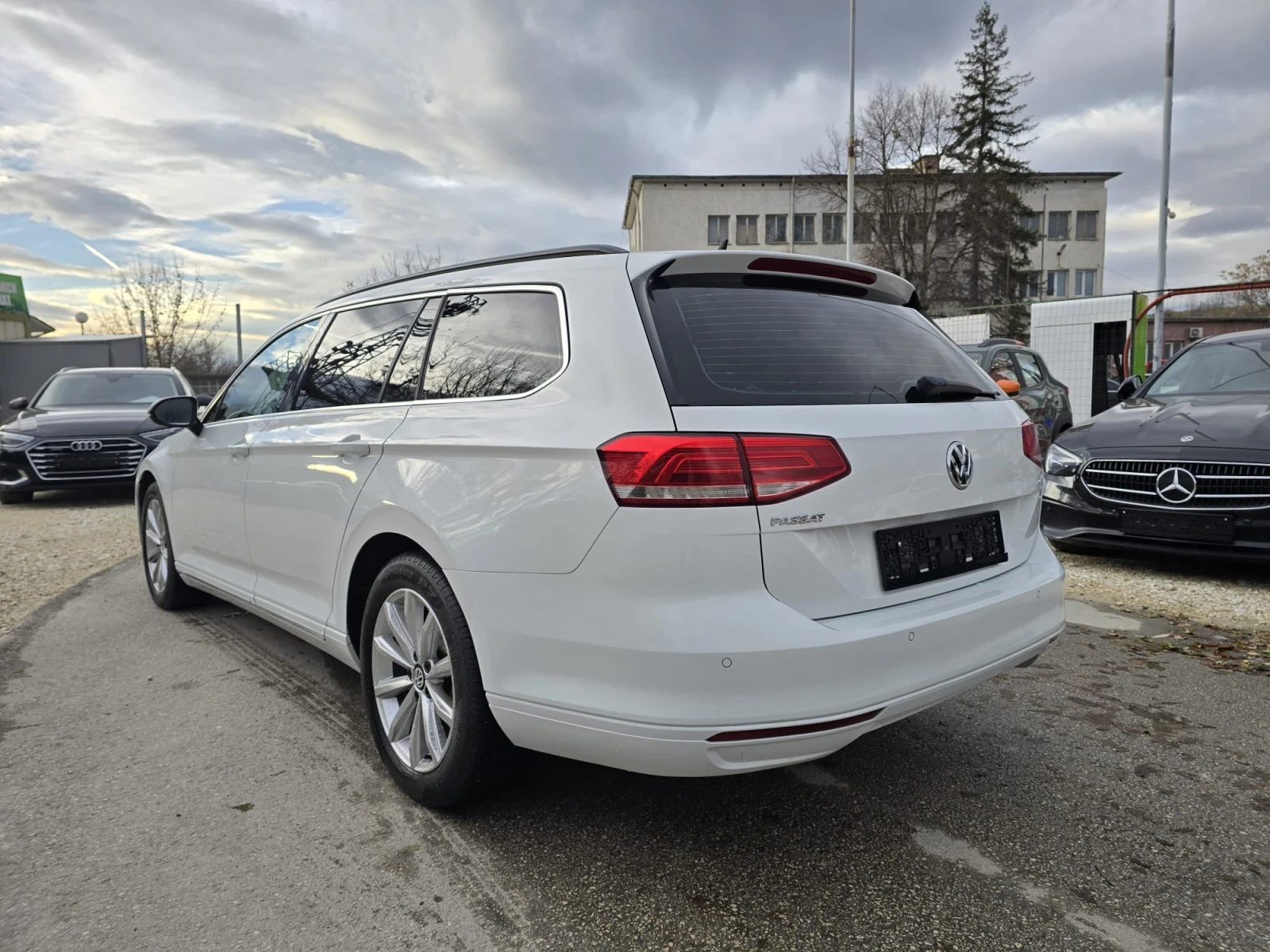 VW Passat 2.0TDI 150k.c. Comfort line  - изображение 7