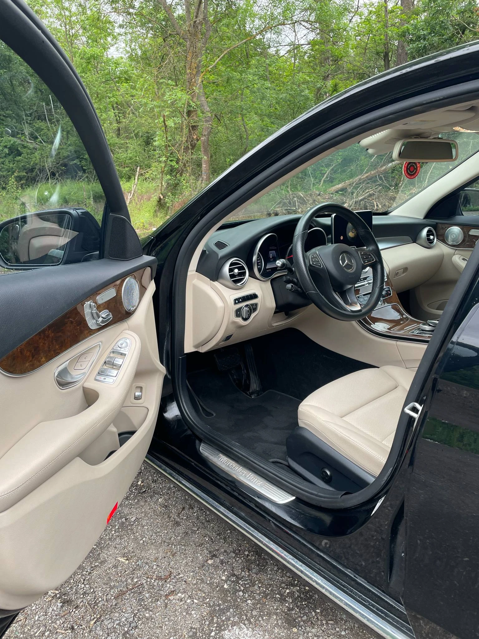 Mercedes-Benz C 300  - изображение 5