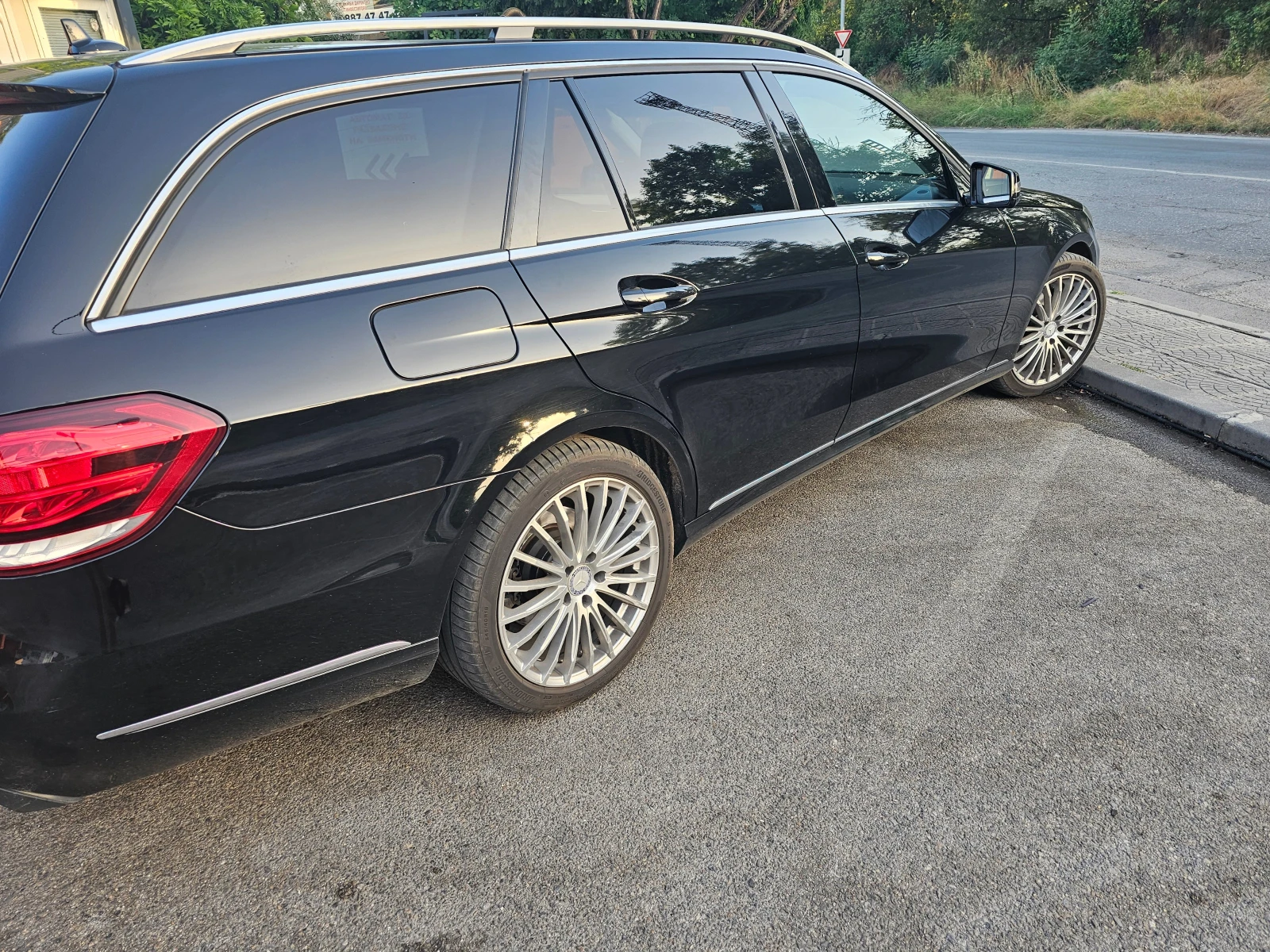 Mercedes-Benz E 220  - изображение 3