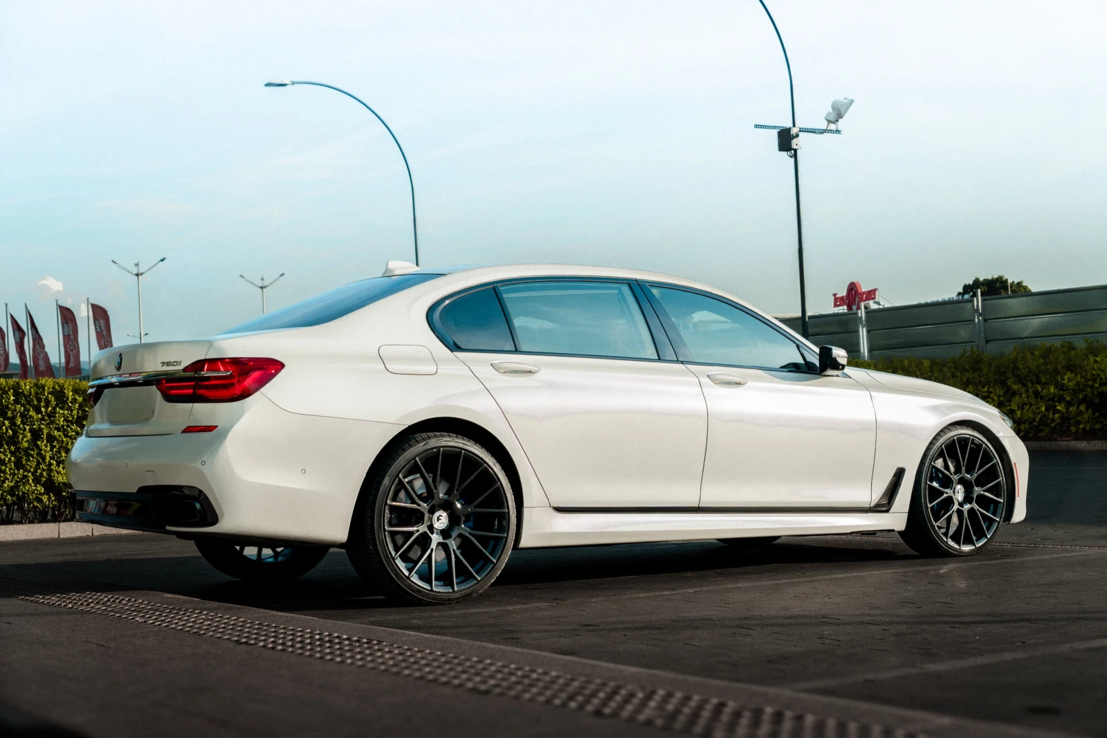 BMW 750 Li | Mobile.bg   13