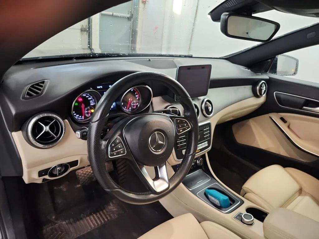 Mercedes-Benz CLA * CLA250 4M * CARFAX * БЕЗ ПЪРВОНАЧАЛНА ВНОСКА - изображение 9