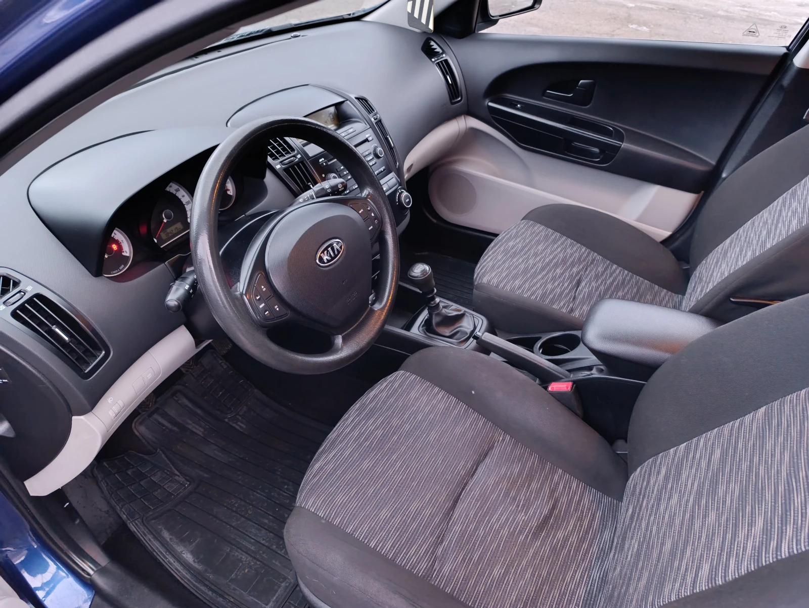 Kia Ceed 1.4 - изображение 8