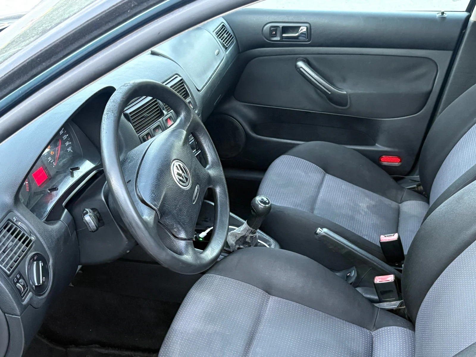 VW Golf  - изображение 6