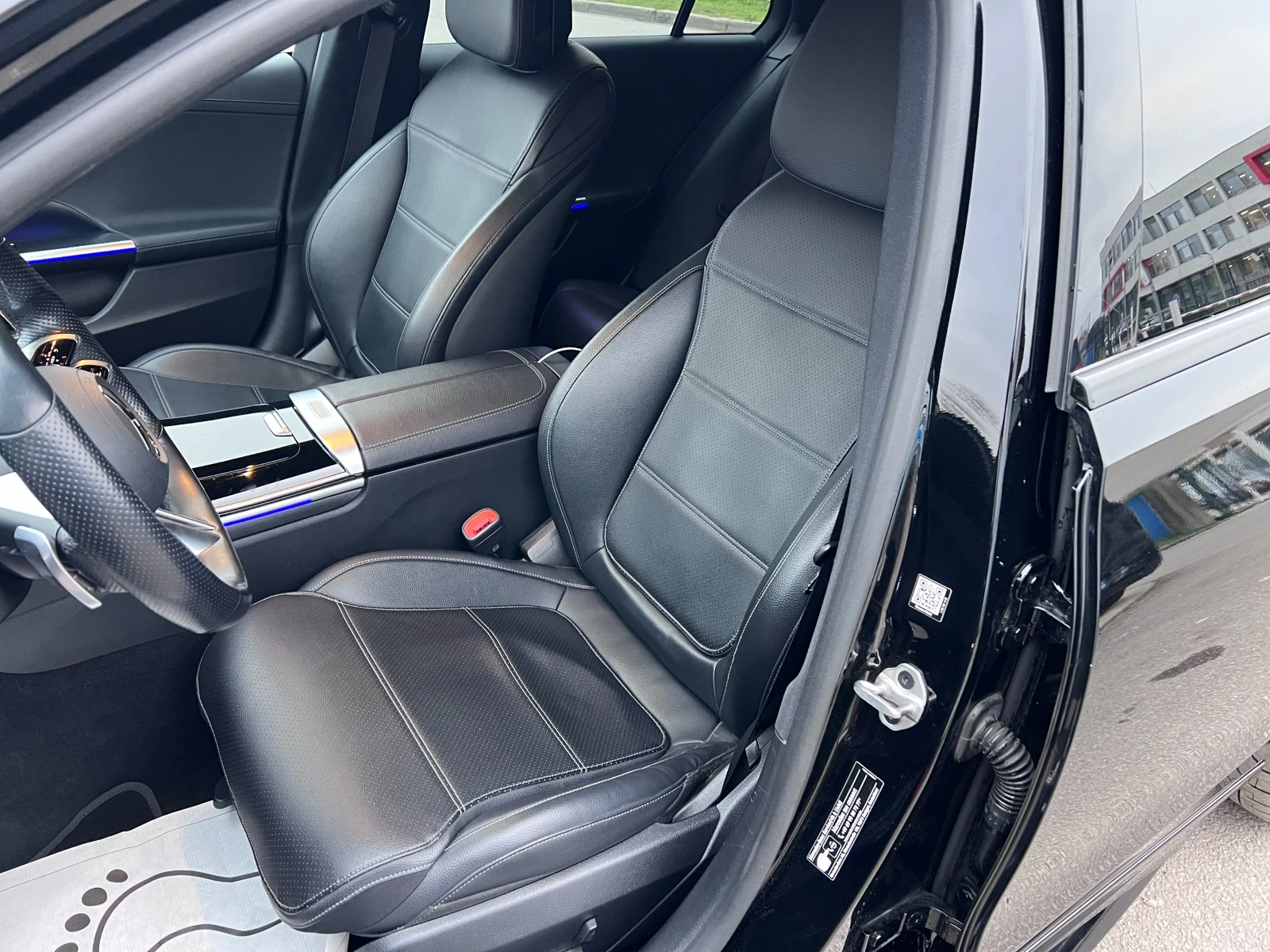 Mercedes-Benz C 300 D AMG Дистроник Led MBUX ТОП  - изображение 7