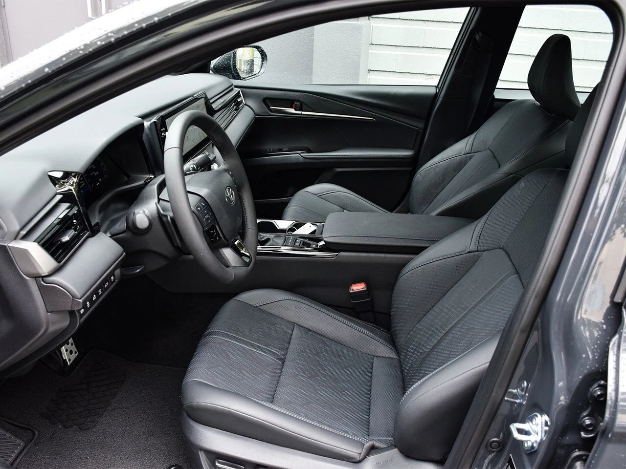 Toyota Camry Hybrid XSE AWD С РЕГИСТРАЦИЯ & АВТО КРЕДИТ - изображение 6