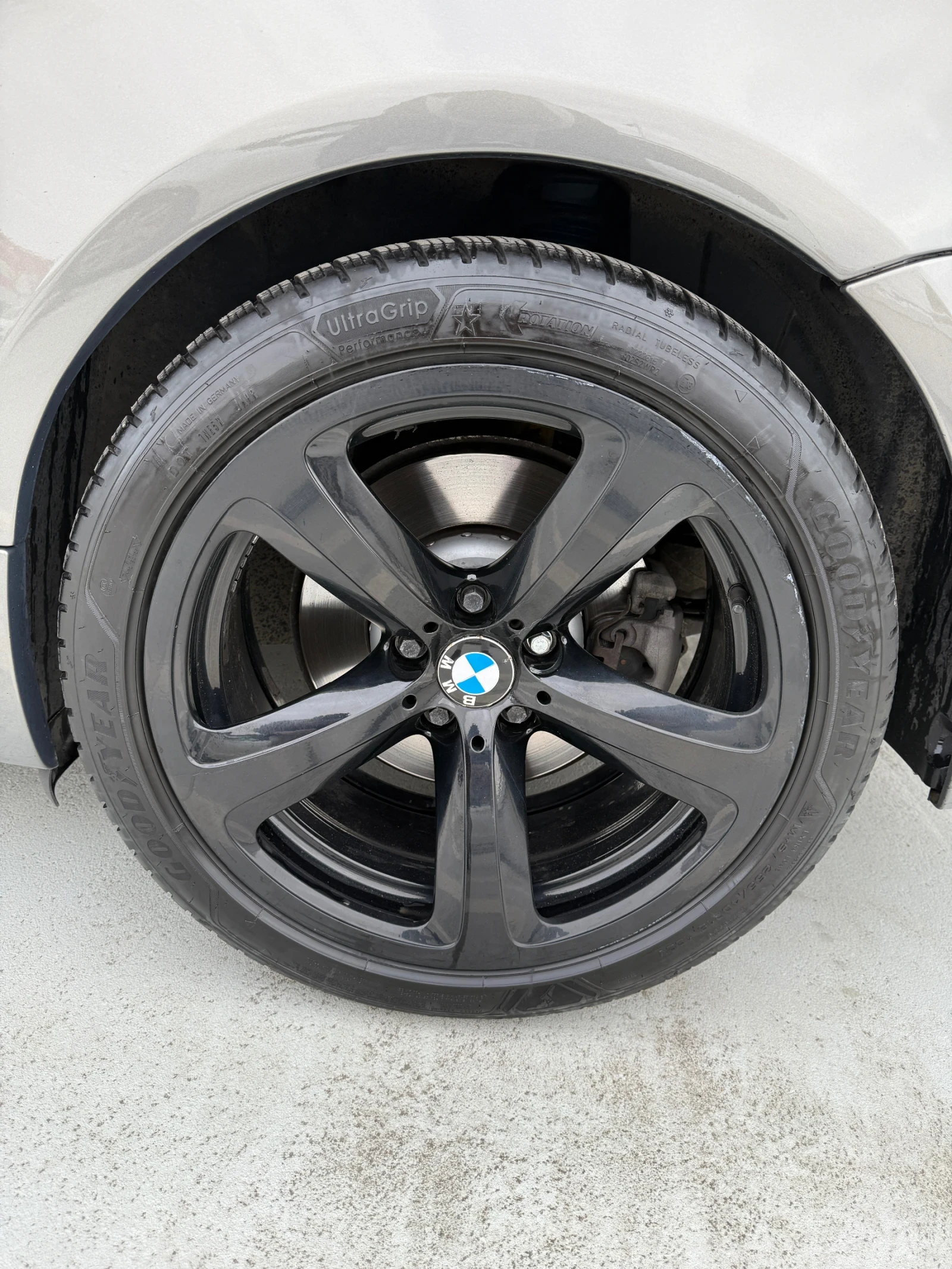 BMW 635 D Face SAT Logic7 CIC Softclose HeadUp Panorama  - изображение 9