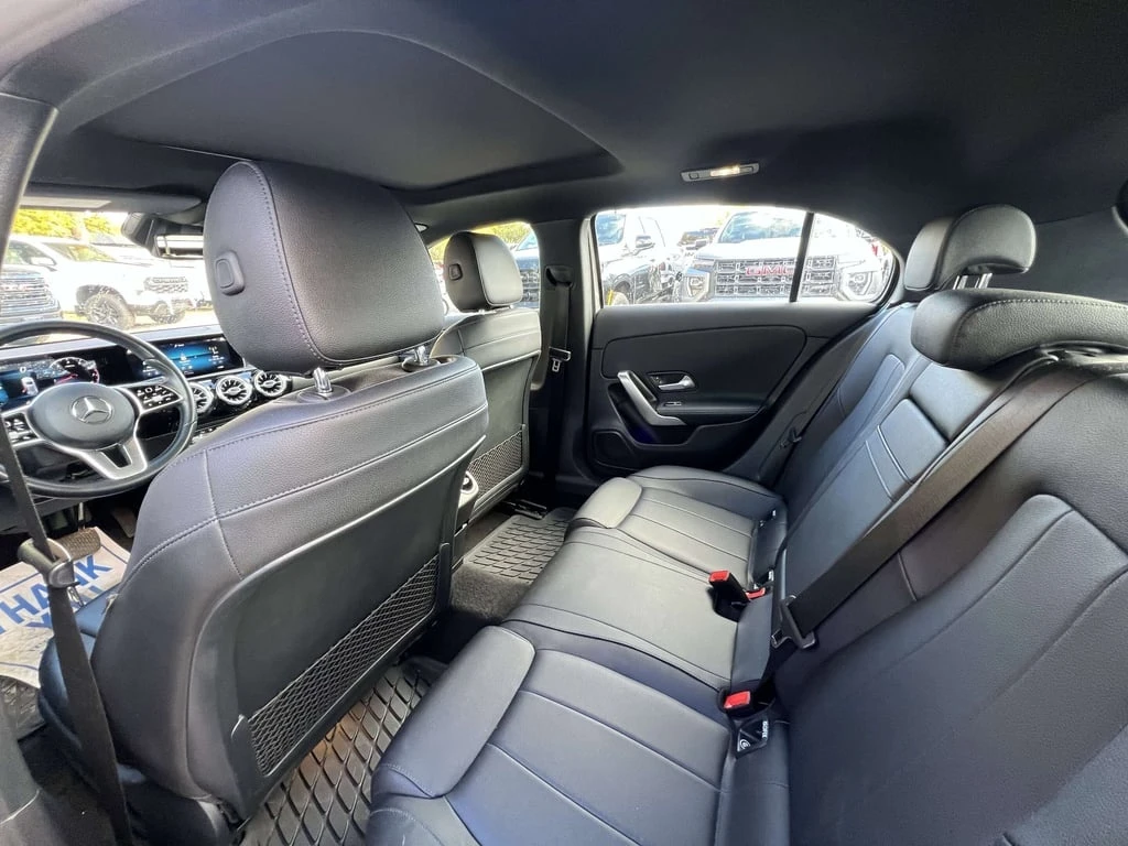 Mercedes-Benz A 250 * CARFAX * ЦЕНА ДО БГ - изображение 6