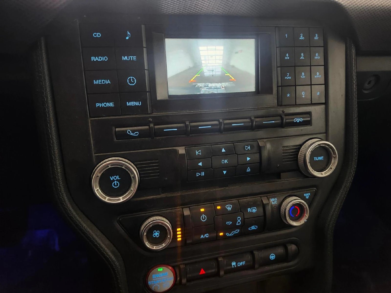 Ford Mustang * KEYLESS* 2.3* ECOBOOST* КАМЕРА* РЪЧКА* , снимка 6 - Автомобили и джипове - 53829569